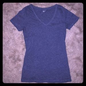 GAP V-neck Tee